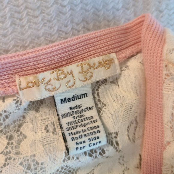 Pink Cardigan with lace accent - Picture 2 of 3